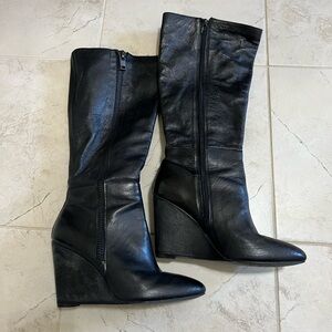 Steve Madden Black Heeled Boots with Stylish Design and Comfortable Fit